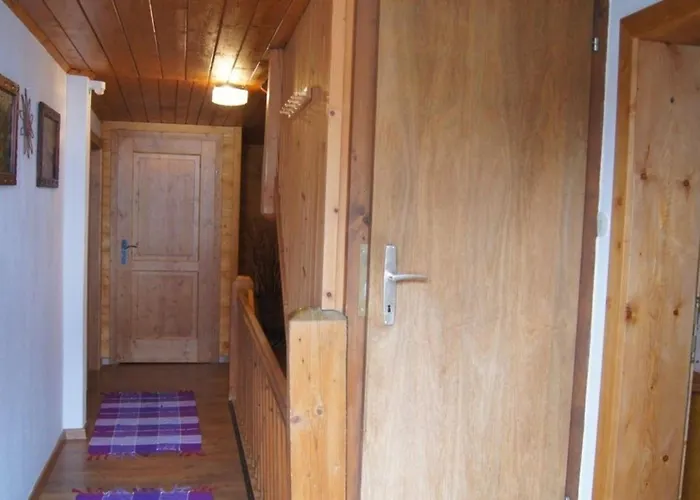 Schmaranzhuette * March