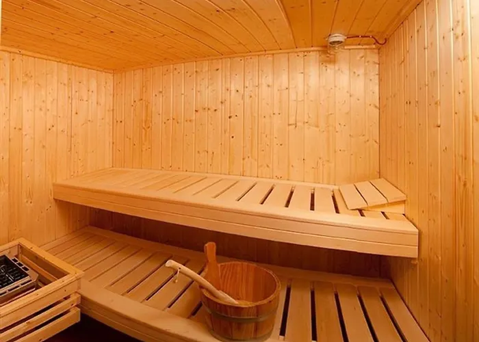 Schmaranzhuette * March